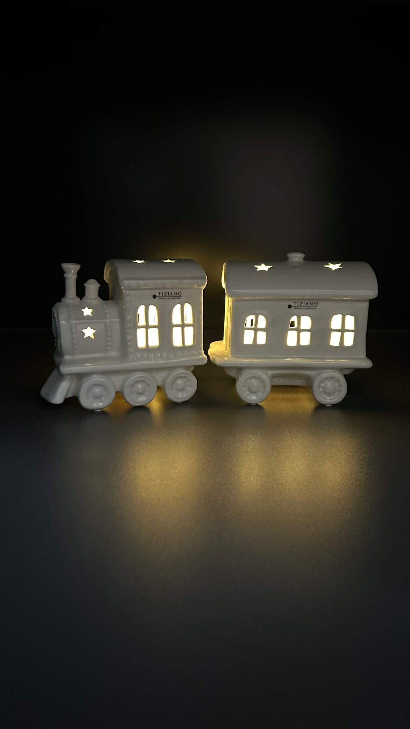 Deko Zug Anton LED mit Waggon creme-weiß