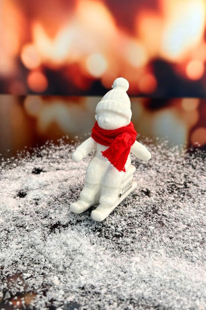 D7 Deko Kind Antea auf Schlitten creme-weiß