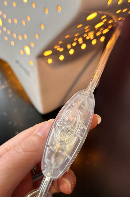 Lampe Cometa mit Löchern 31cm creme-weiß