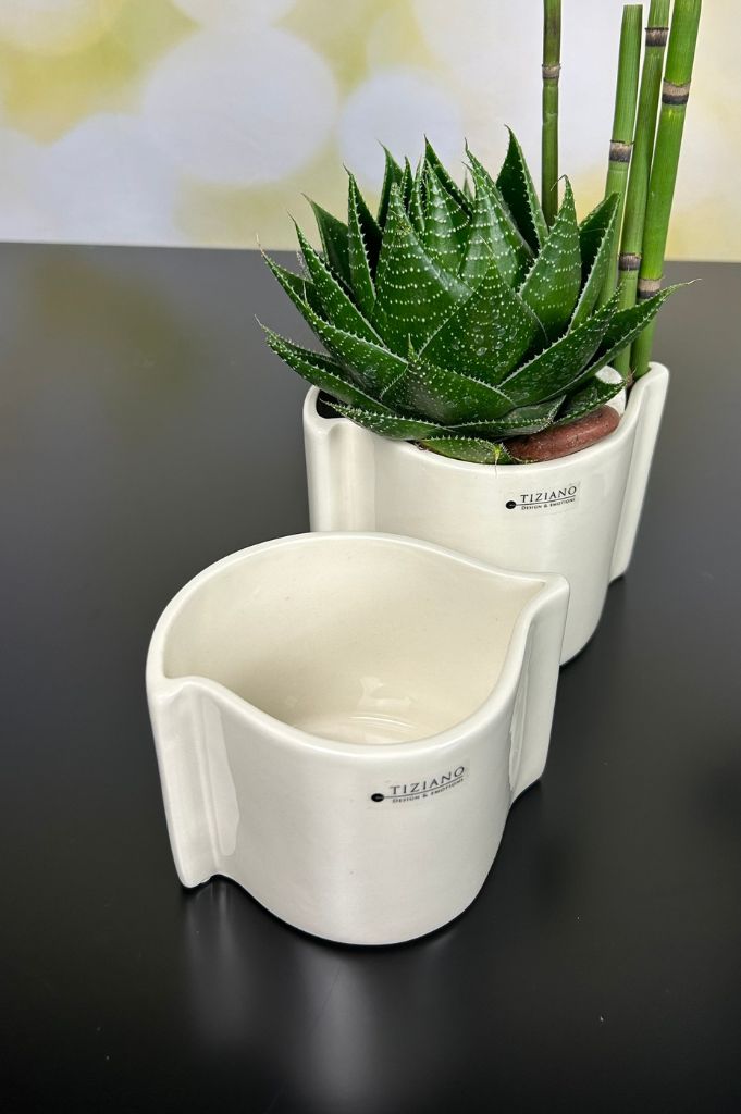 Kübel Locana creme-weiß