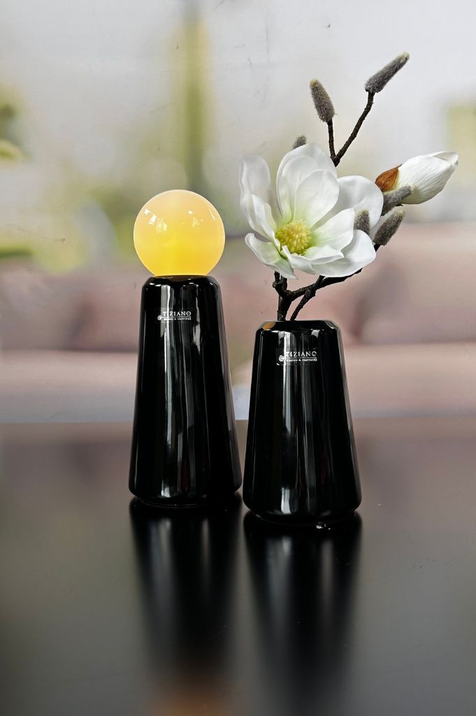 Lampe Luminara mit LED Birne schwarz