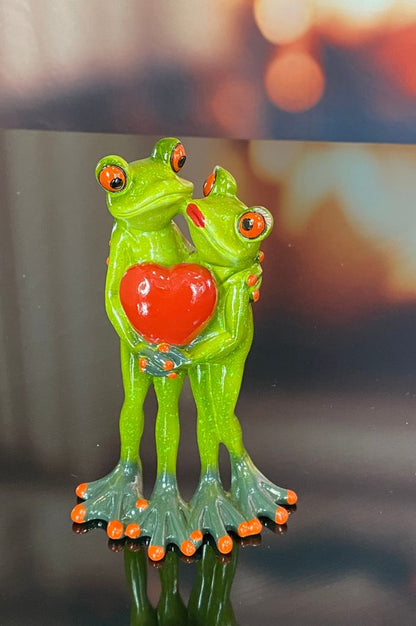 Geschenkbox Frosch Fridolin in Love grün
