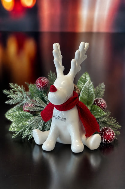 Deko Rentier Rudolph sitzend mit roter Nase+Schal
