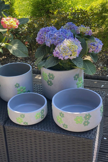Schale Villa grau mit grünen Blumen