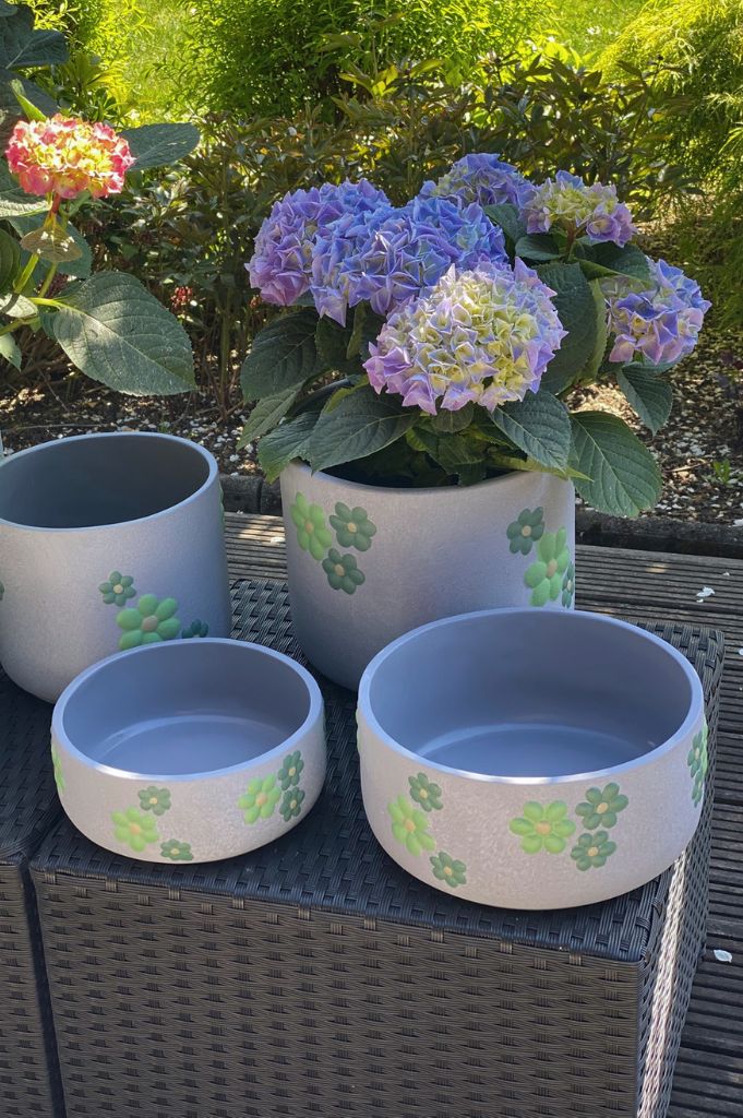 Schale Villa grau mit grünen Blumen
