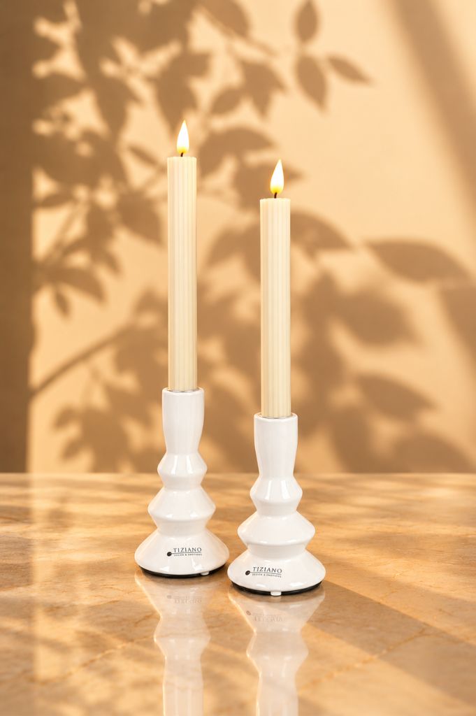 2er Set Kerzenleuchter Silandro mit Stabkerzen LED creme