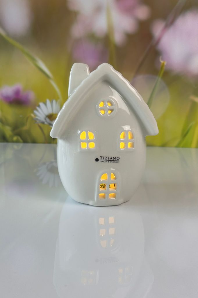 Lichthaus Tana LED creme-weiß