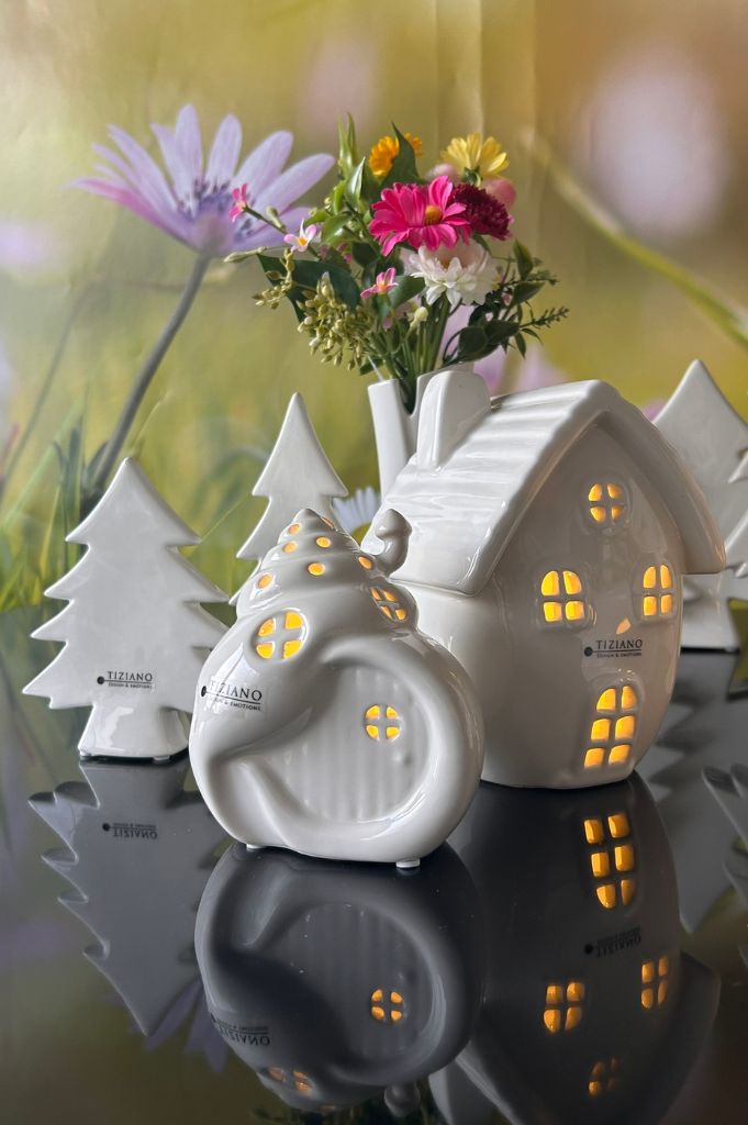 Lichthaus Tana LED creme-weiß