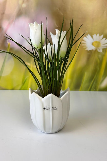 Tulpenbündel auf Grassockel farb. sort