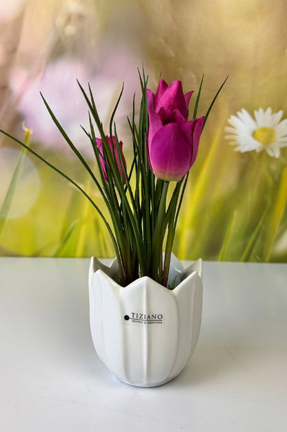 Tulpenbündel auf Grassockel farb. sort