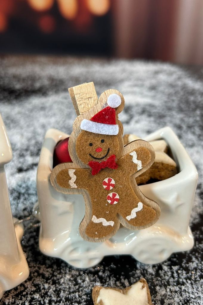 Dekoset Zug Lukas LED 2-teilig mit Lebkuchenmännchen