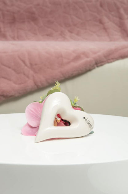 belvina-liegend-weiss-creme