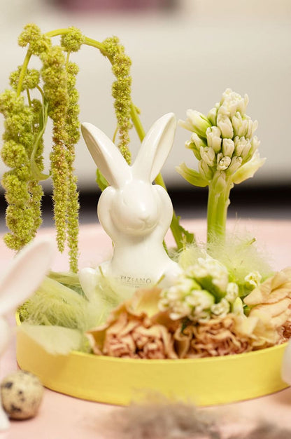 fario-hase-sitzend-weiss-creme-einzel-detail