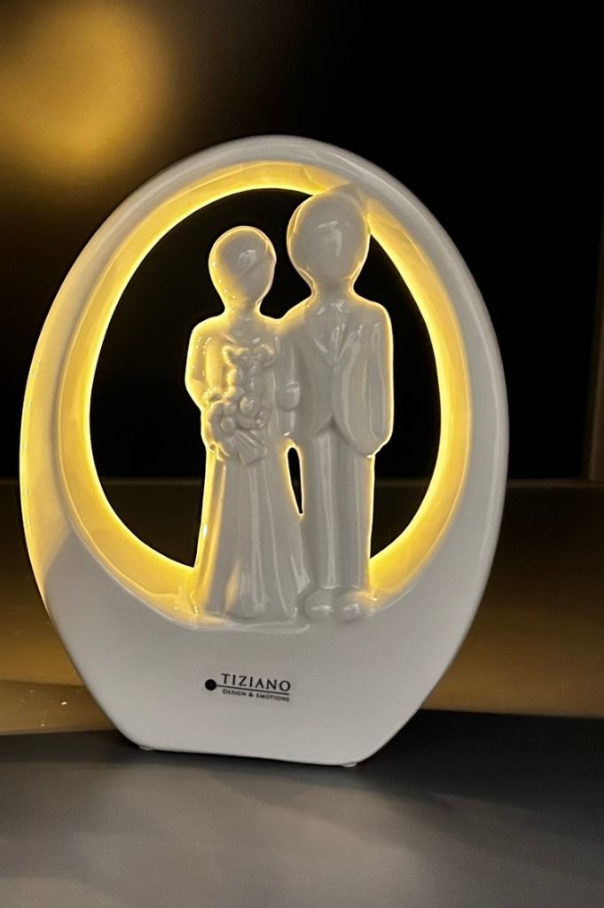 Dekoobjekt Paar Just Married LED creme-weiß