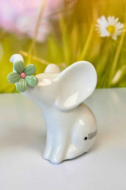 Deko Elefant Leon mit Blüten in verschiedenen Farben
