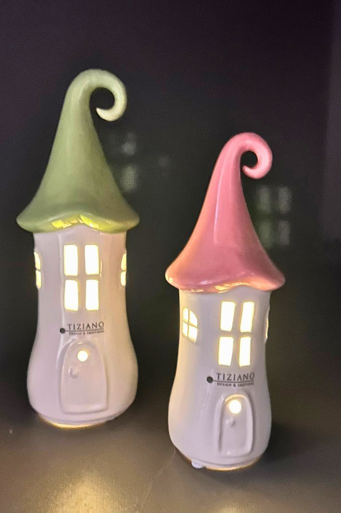 Lichthaus Malva LED mit Dach in 2 Farben