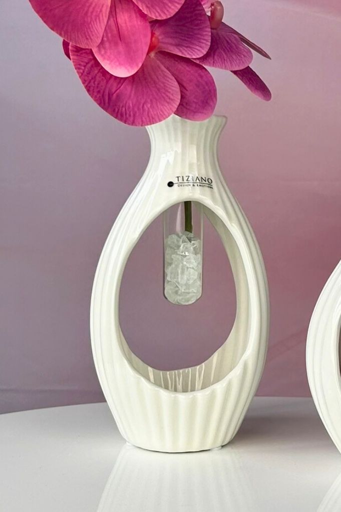 Vase Prisma creme mit Reagenzglas